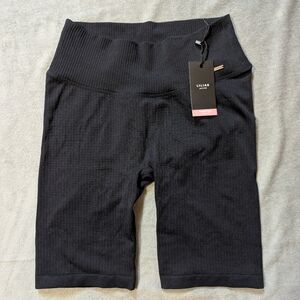 Lilias Ribbed Knit Black Bike Shorts